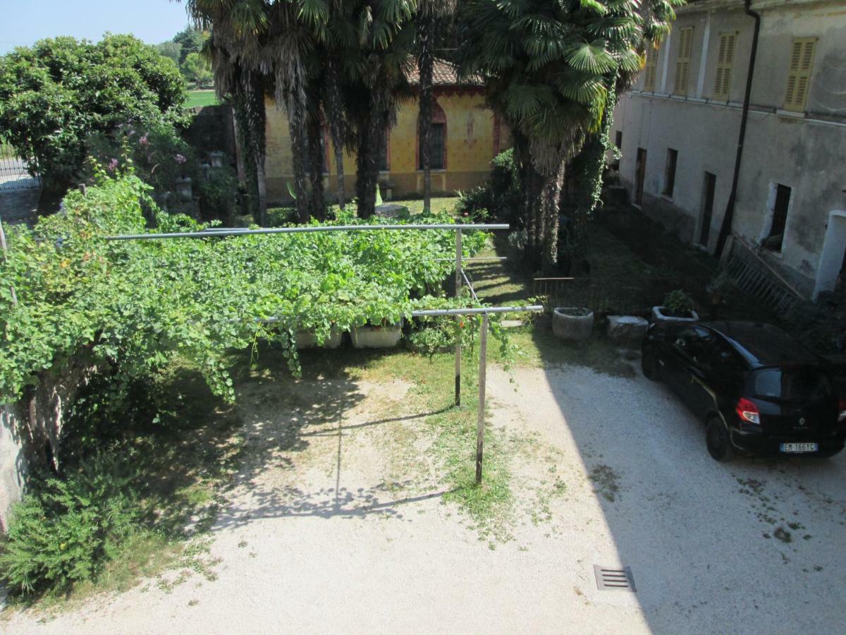 Agriturismo Bonu Gabriele 萨罗 外观 照片